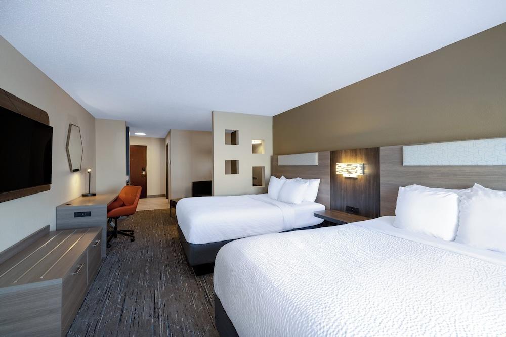 Holiday Inn Express Rochester South - Mayo Area by IHG