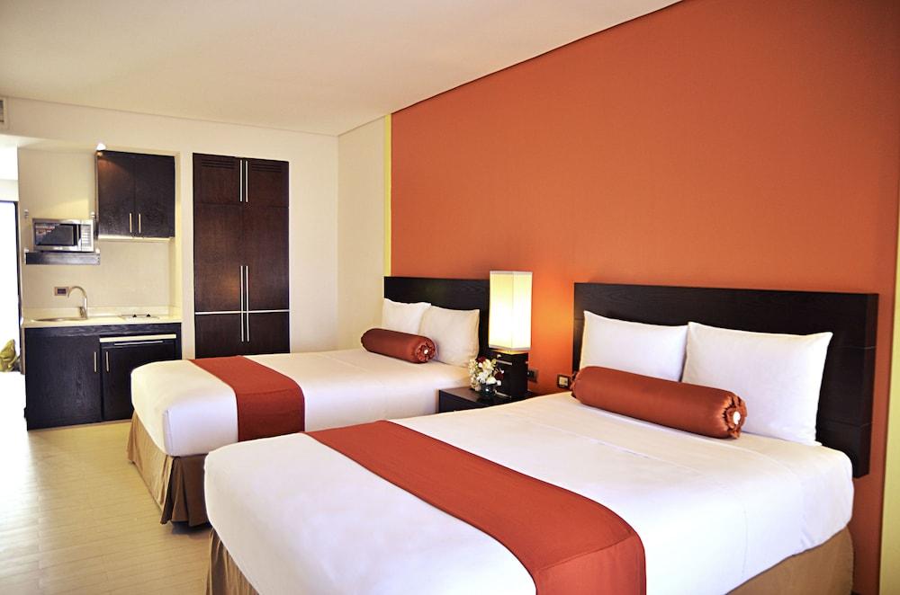 Thunderbird Resorts - Poro Point