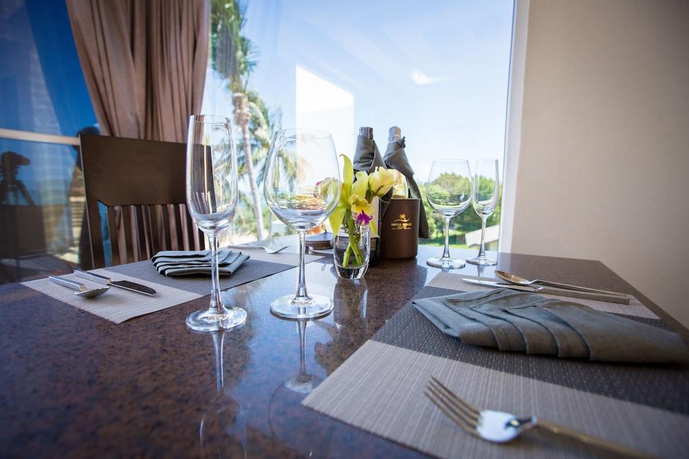 Royal Beach Boutique Resort & Spa