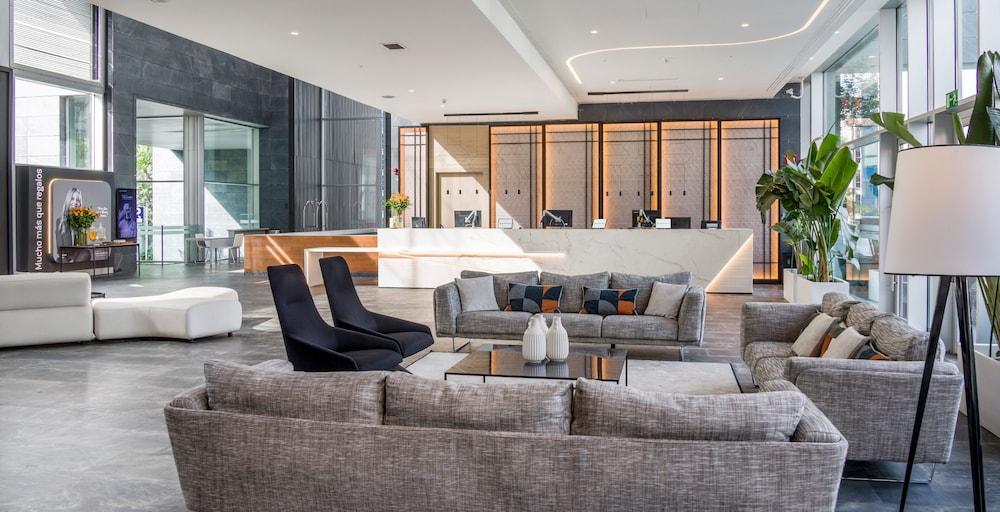 Hotel ILUNION Atrium