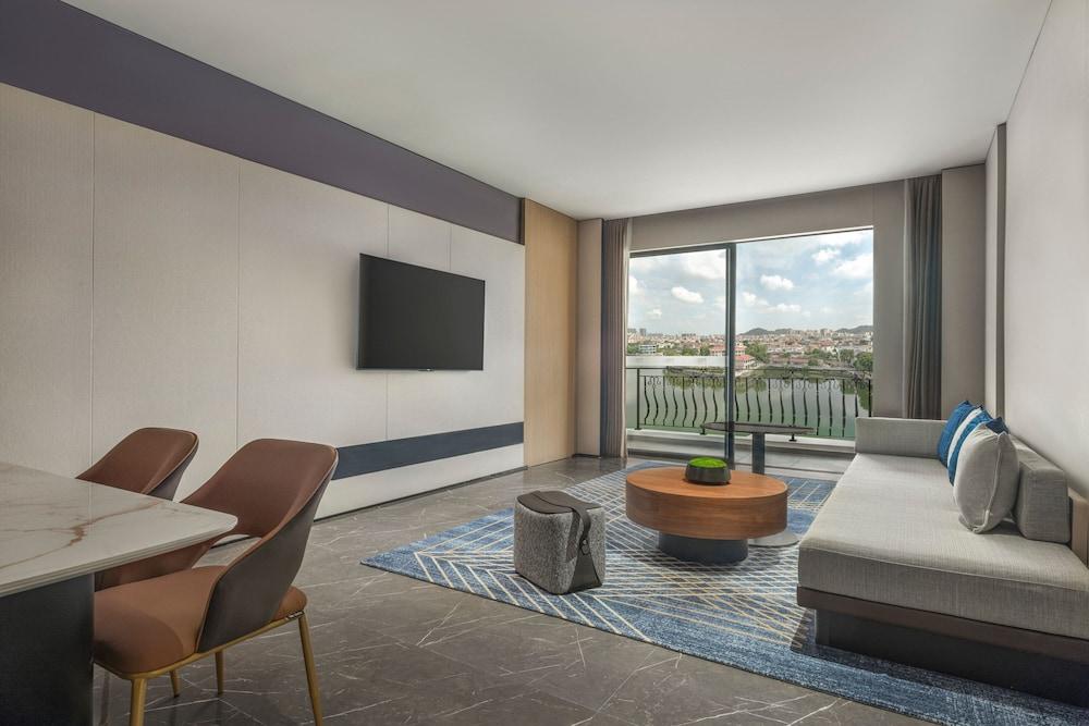 Four Points by Sheraton Yangjiang City Center