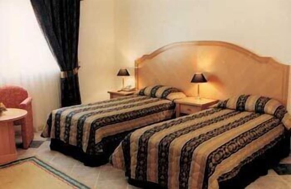 Safeer Hotel Suites - Aparthotel