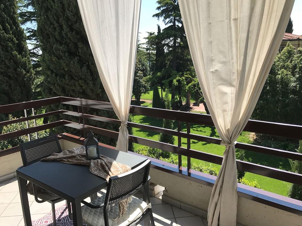 Alexandra Stay Residence