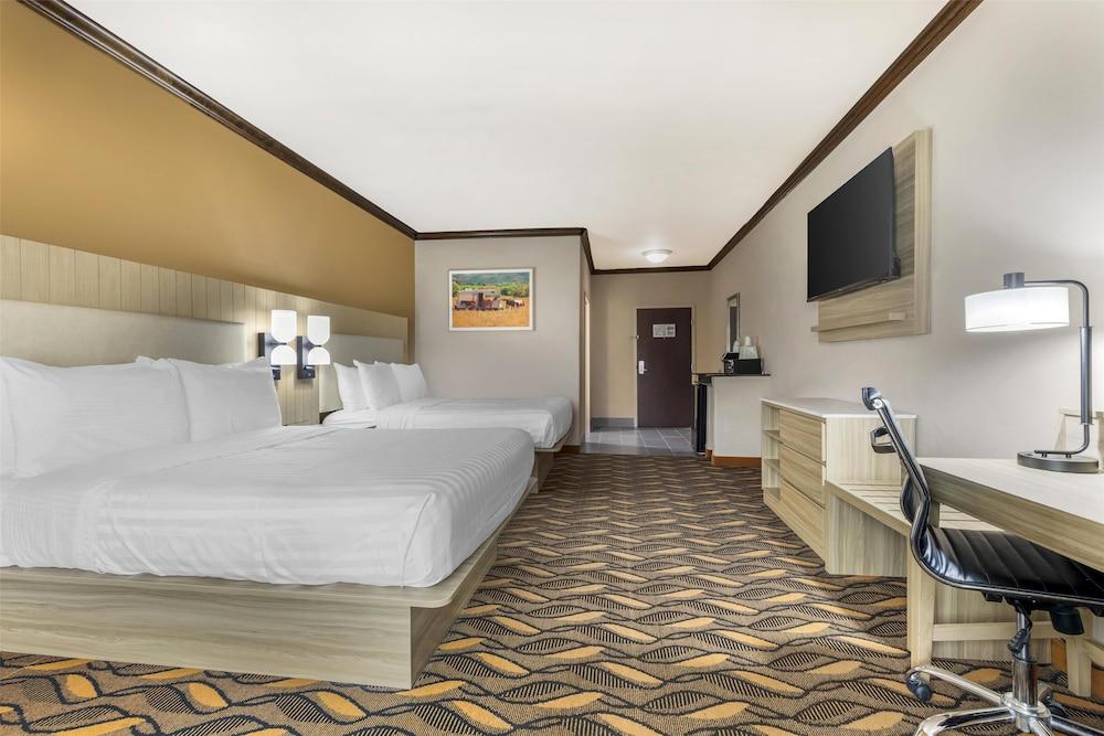 Best Western Red River Inn & Suites