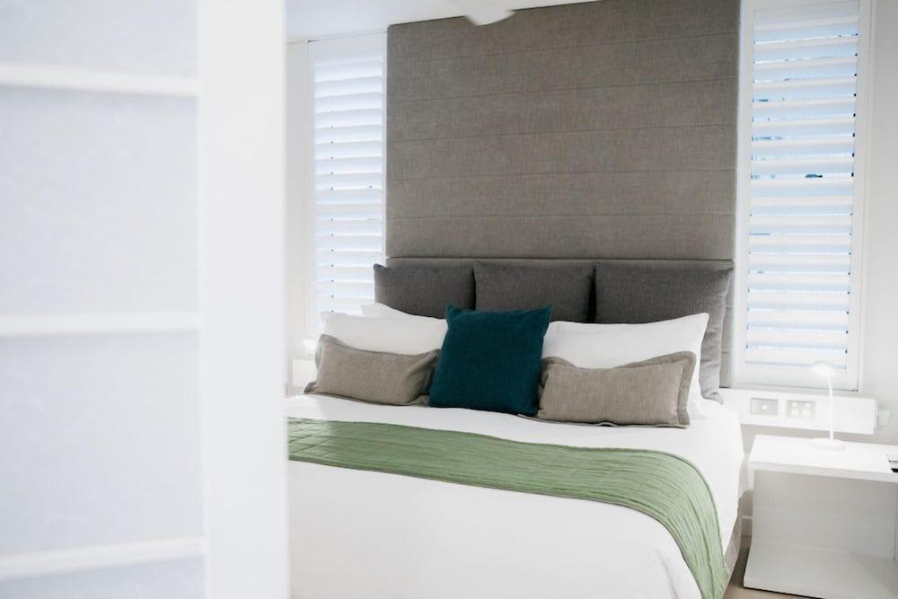 Netanya Noosa Beachfront Resort