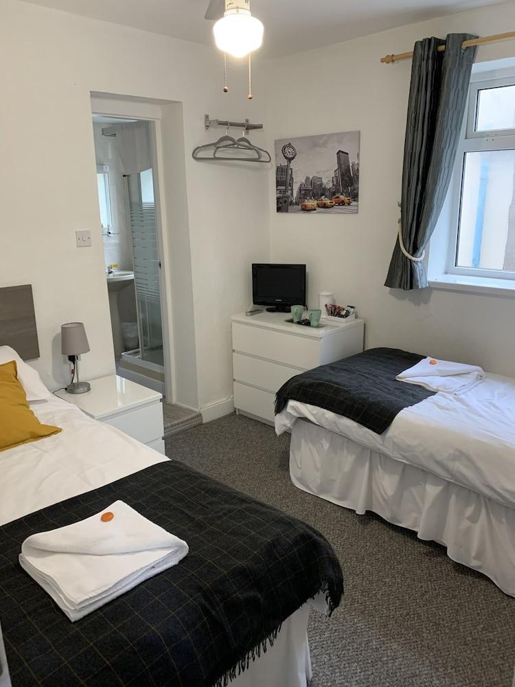 The Sandford Promenade