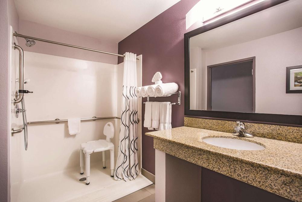 La Quinta Inn & Suites by Wyndham Russellville