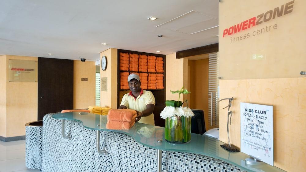 TIME Oak Hotel & Suites