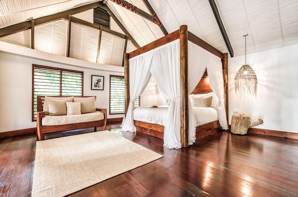 Matangi Island Resort - Adults Only