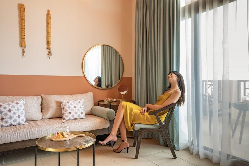 The Cove Rotana Resort