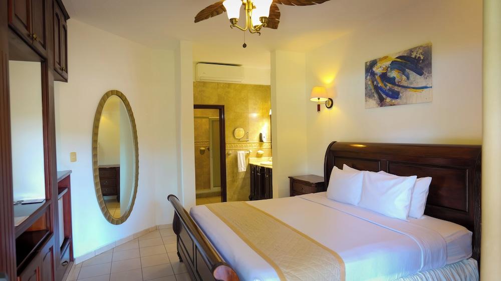 La Ensenada Beach Resort - All Inclusive