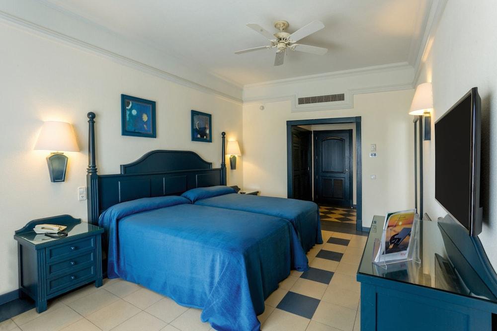 Hotel Riu Emerald Bay - All Inclusive