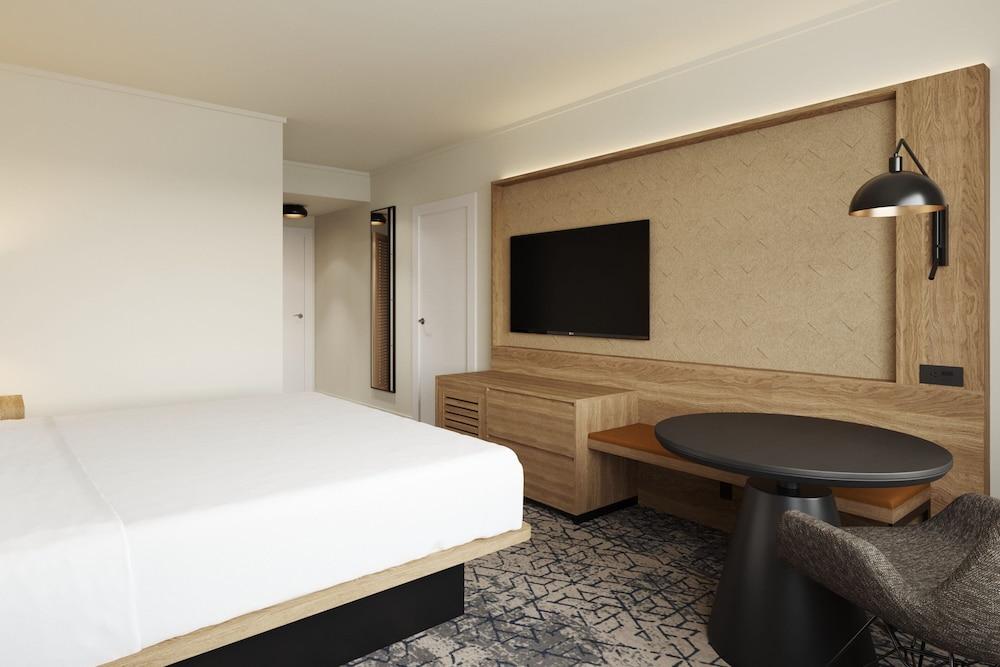 Sheraton Augusta Hotel