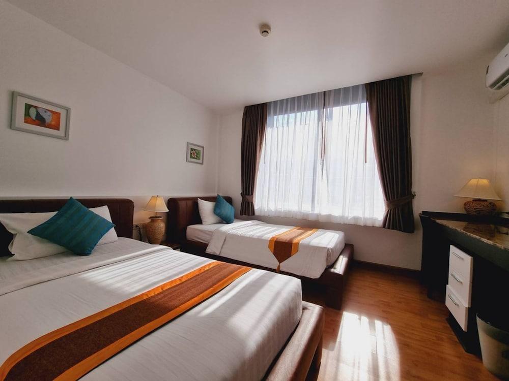 The Bedrooms Boutique Hotel