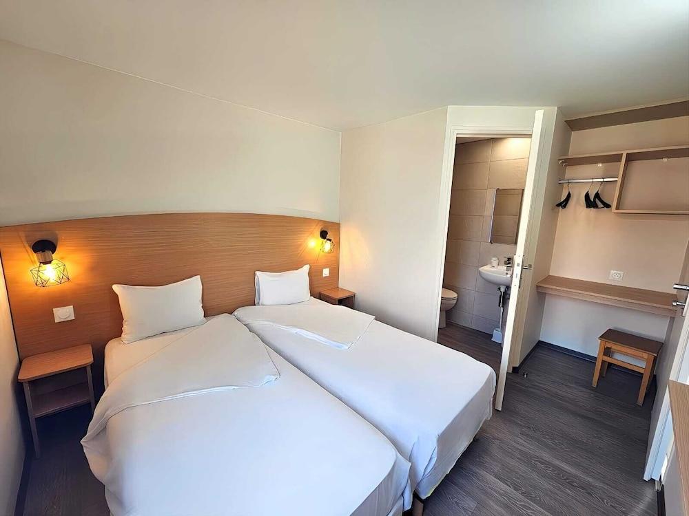 Hotel initial by balladins Roissy CDG / Saint-Mard