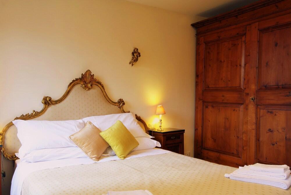 3749 Ponte Chiodo Guest House