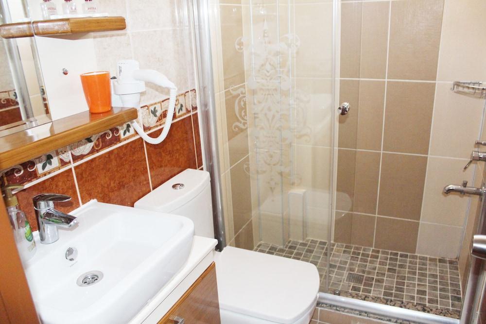 Agora Boutique Hotel & Bistro