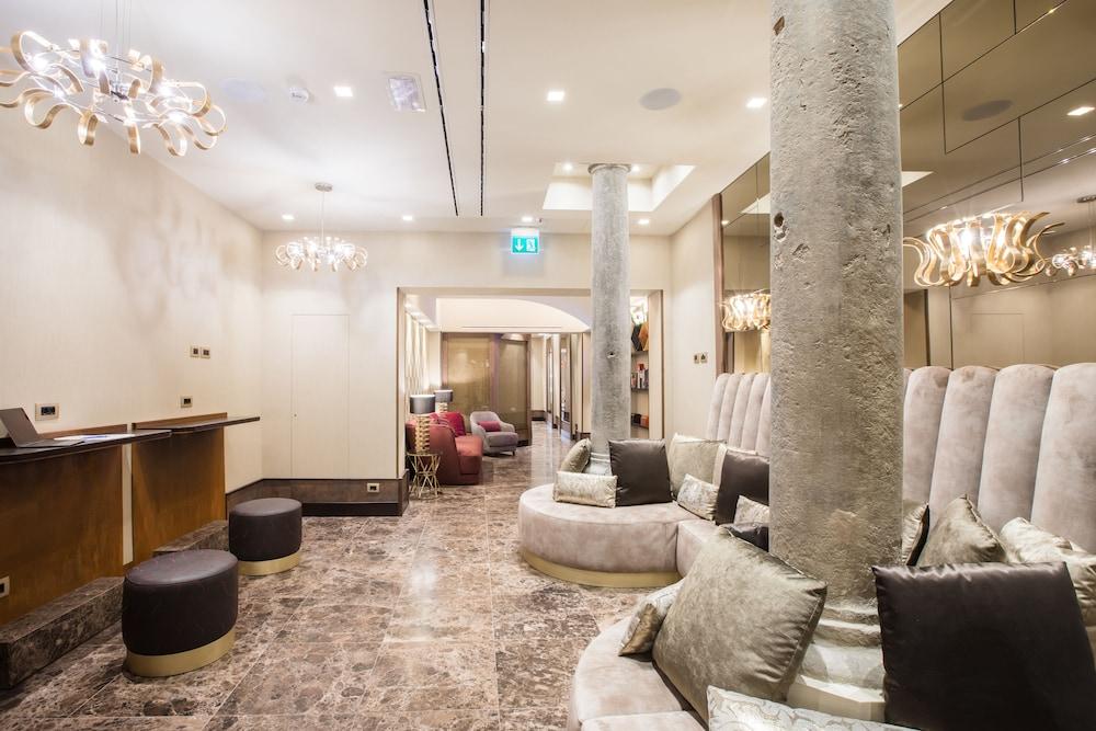 Solo Experience Hotel