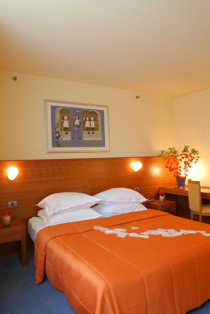 Park, Hotel & Entertainment