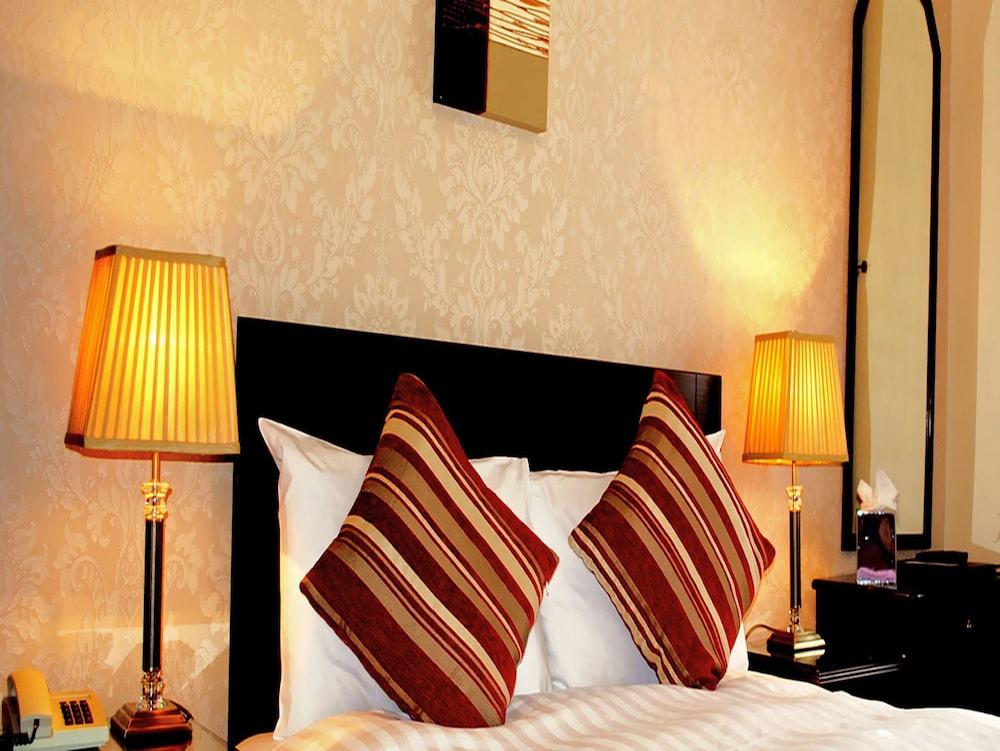 Fitzwilliam Townhouse