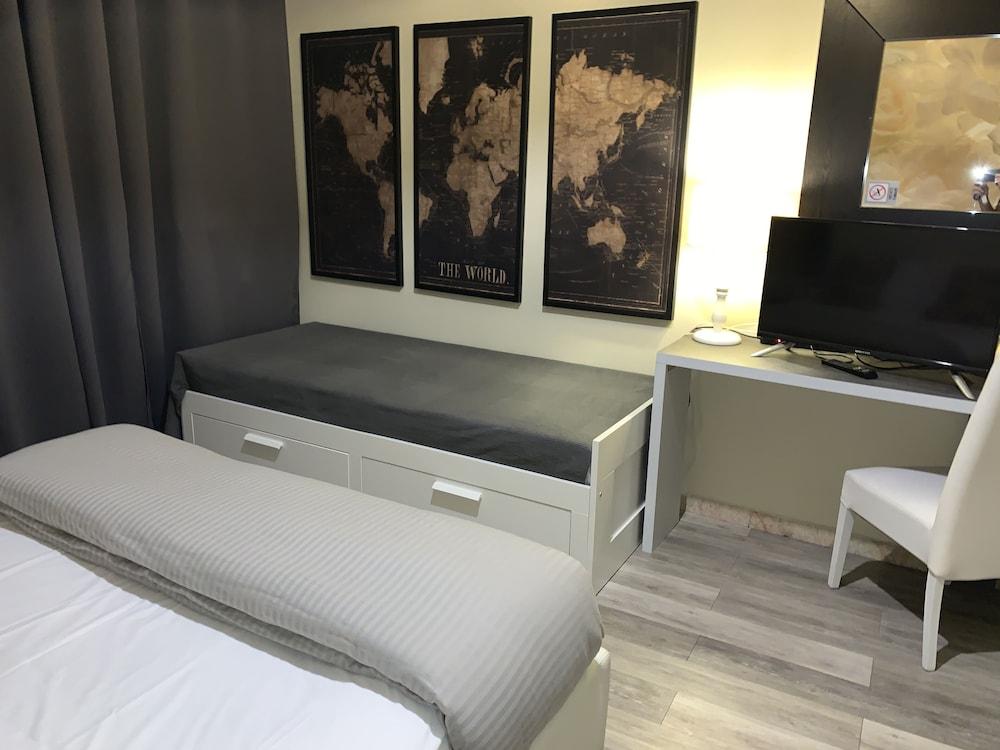 Rigoletto Rental Rooms