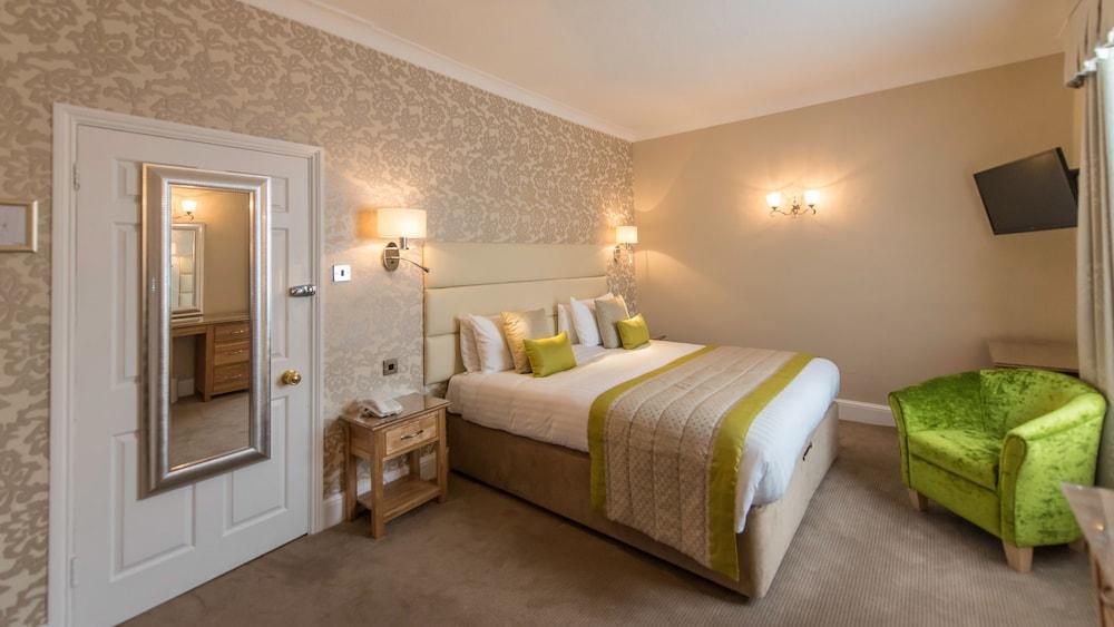 The Royal & Fortescue