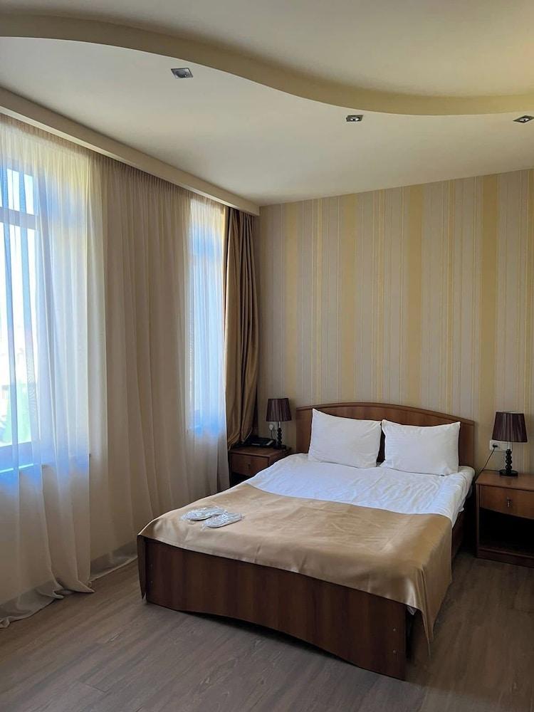 Best Western Bohemian Resort