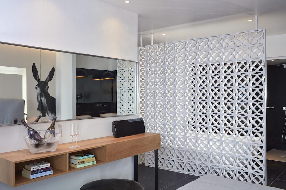 Kosmoplaz Beach Hotel