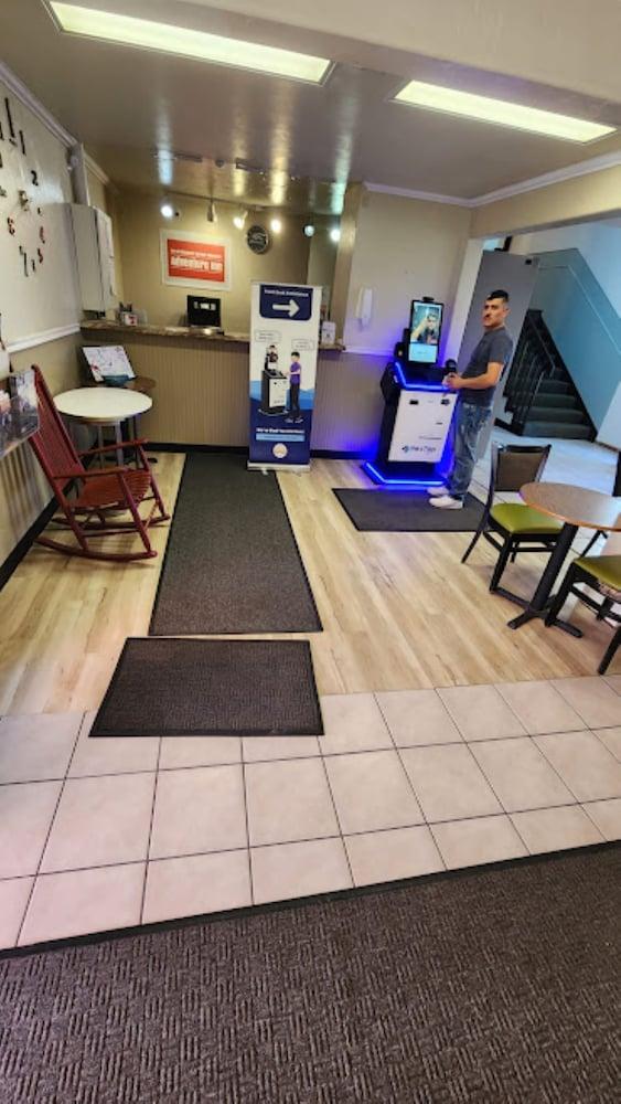 Adventure Inn - Glenwood Springs