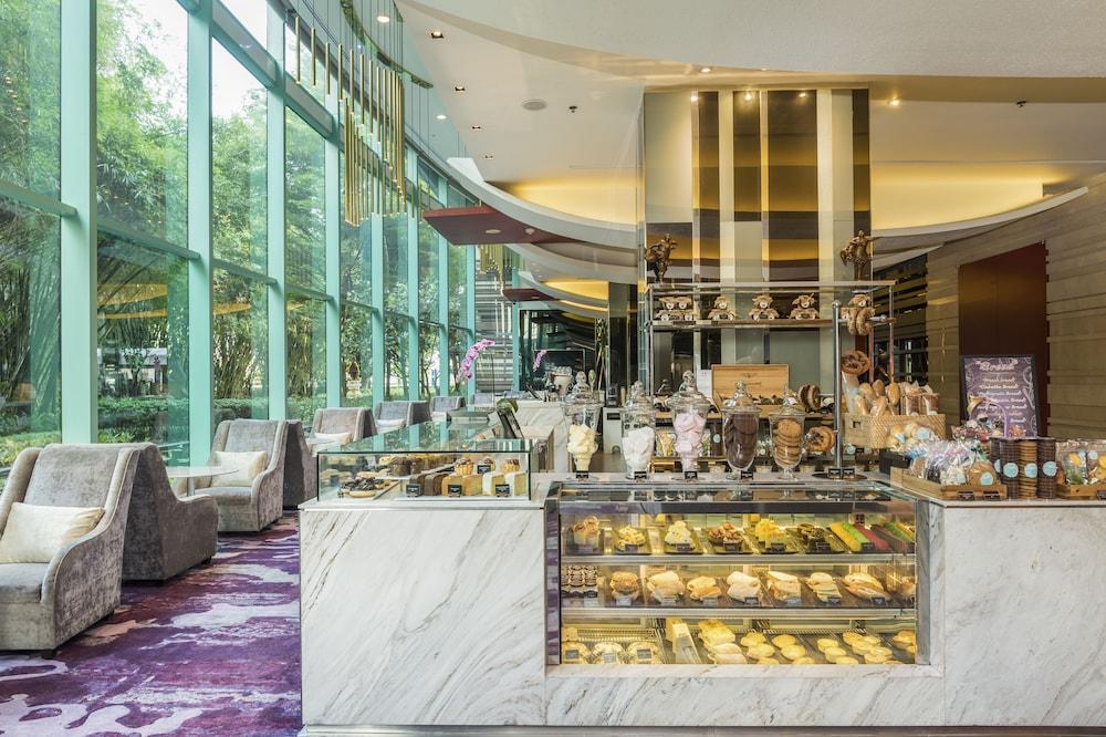 Chatrium Hotel Riverside Bangkok