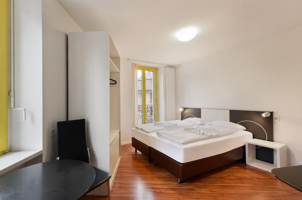 Swiss Star California