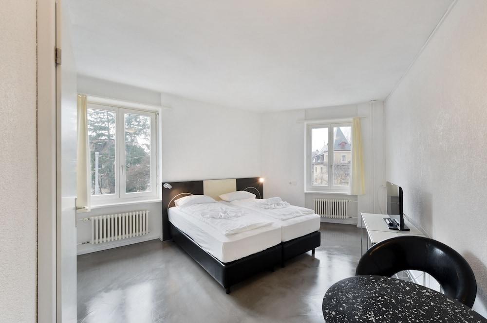 Swiss Star California