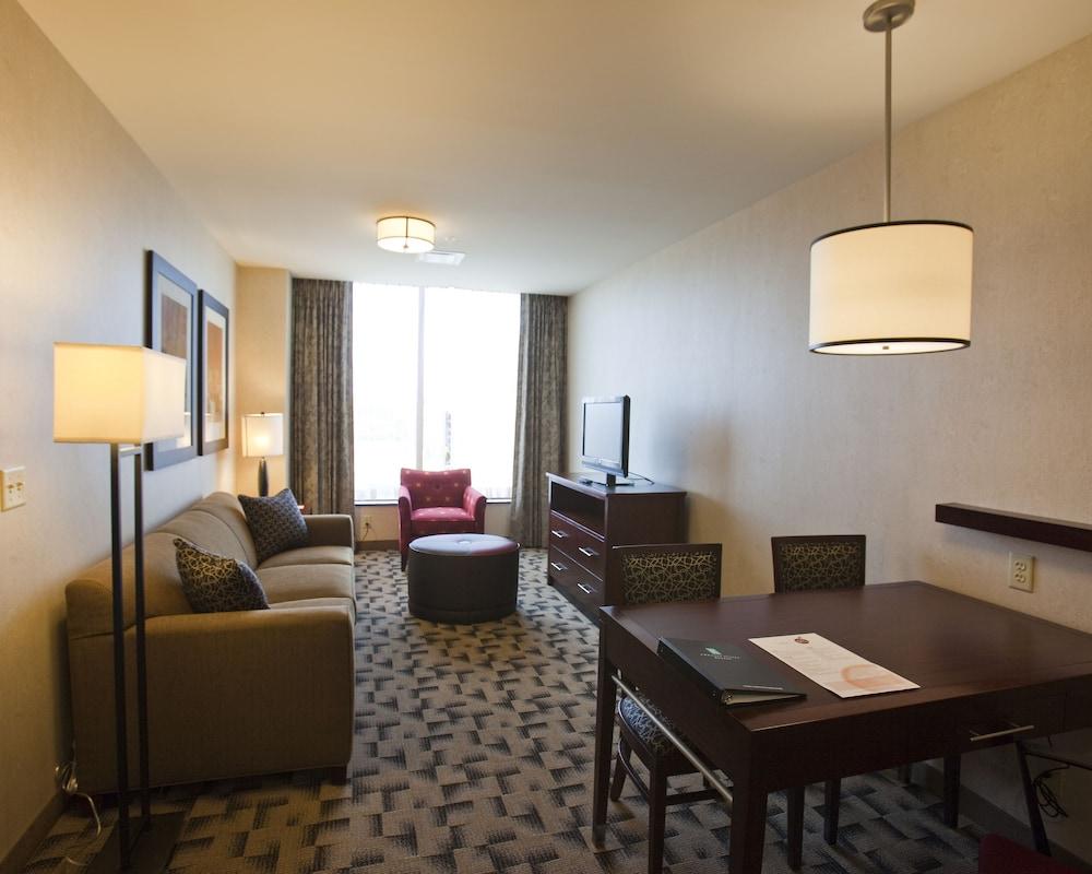 Embassy Suites Buffalo