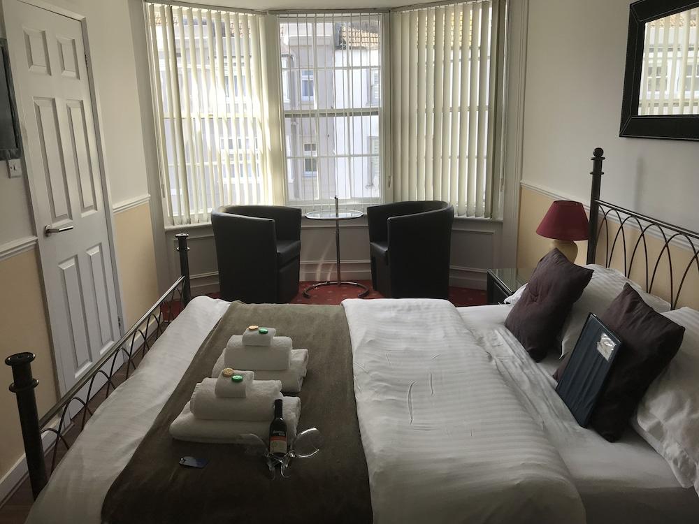 Kempfield House Hotel