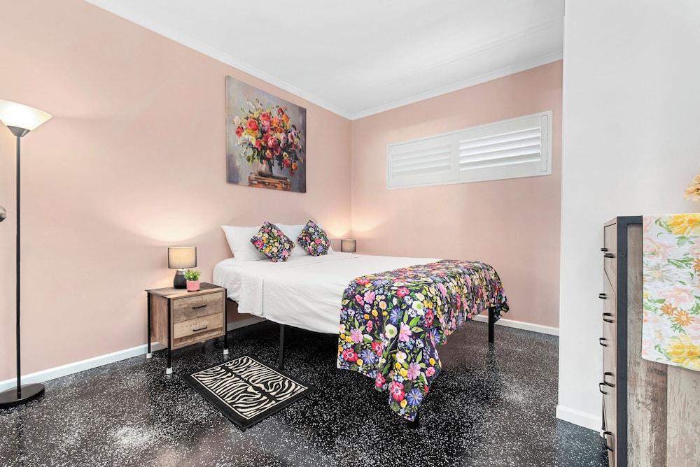 Villa Vaucluse Apartments of Cairns