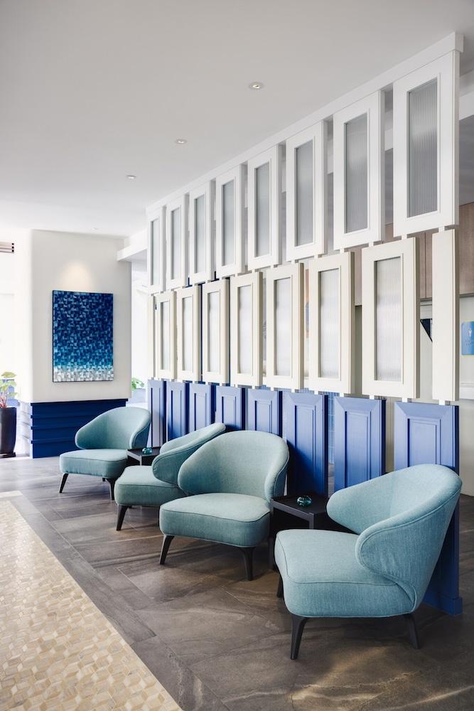 Relo' The Urban Escape