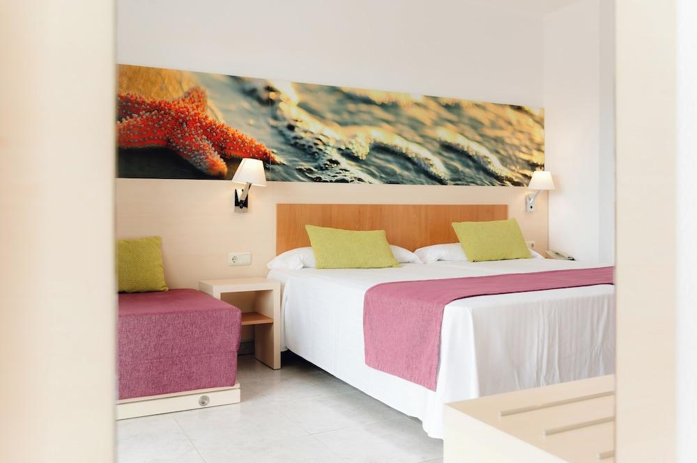 Moon Dreams Coral Beach