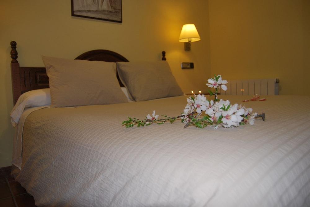 La Encina Centenaria