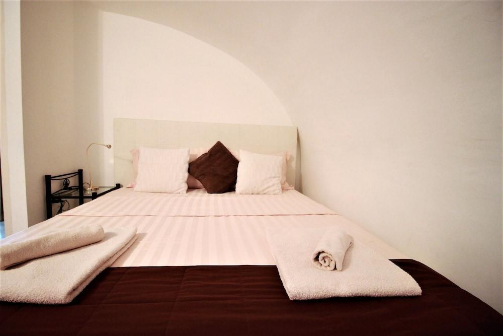 Budapest Easy Flats - Jokai Apartments