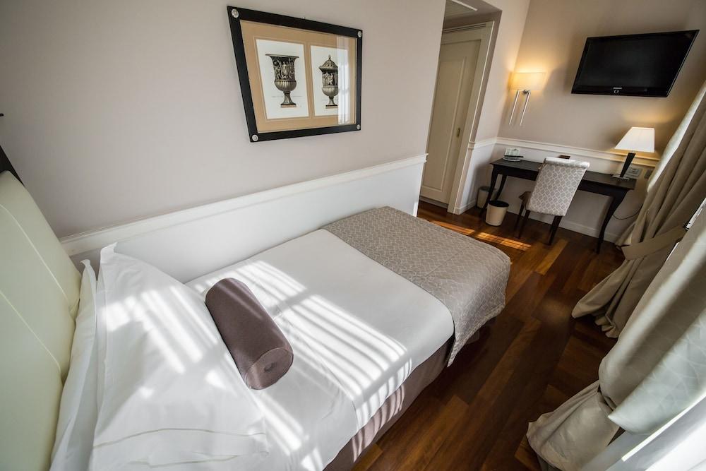 Victoria Hotel Letterario