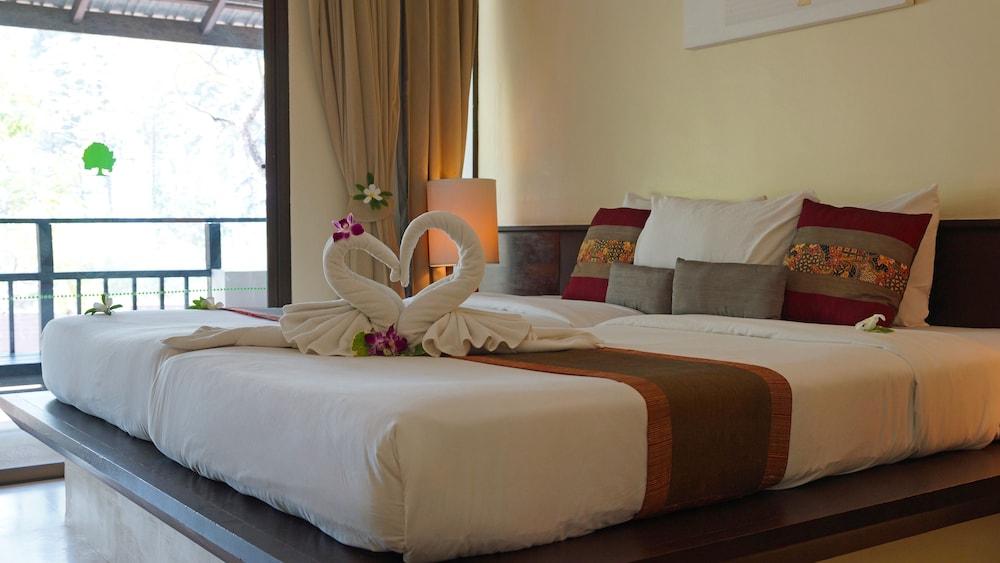 Palm Galleria Resort