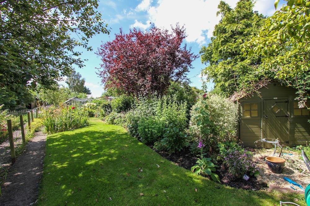 London Road Guest Accommodation