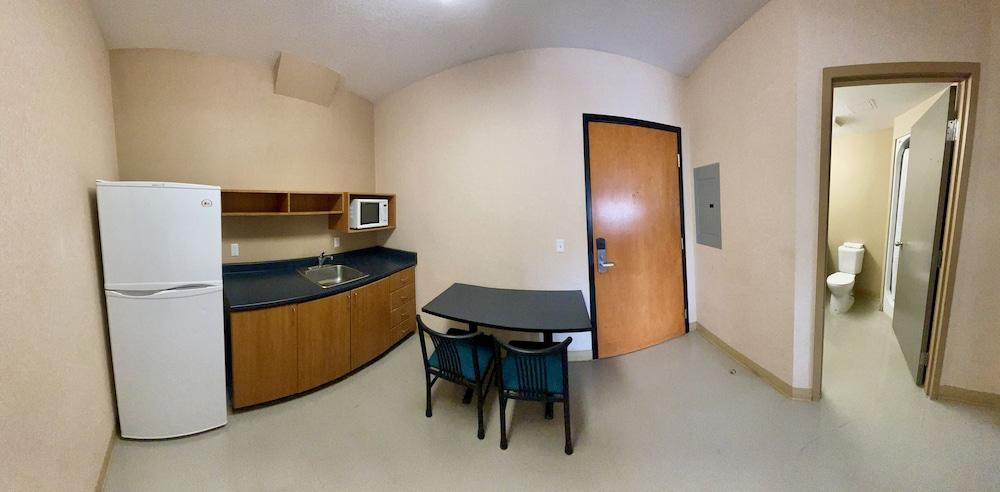 Residence & Conference Centre - Ottawa West