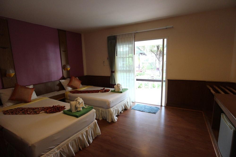 Southern Lanta Resort