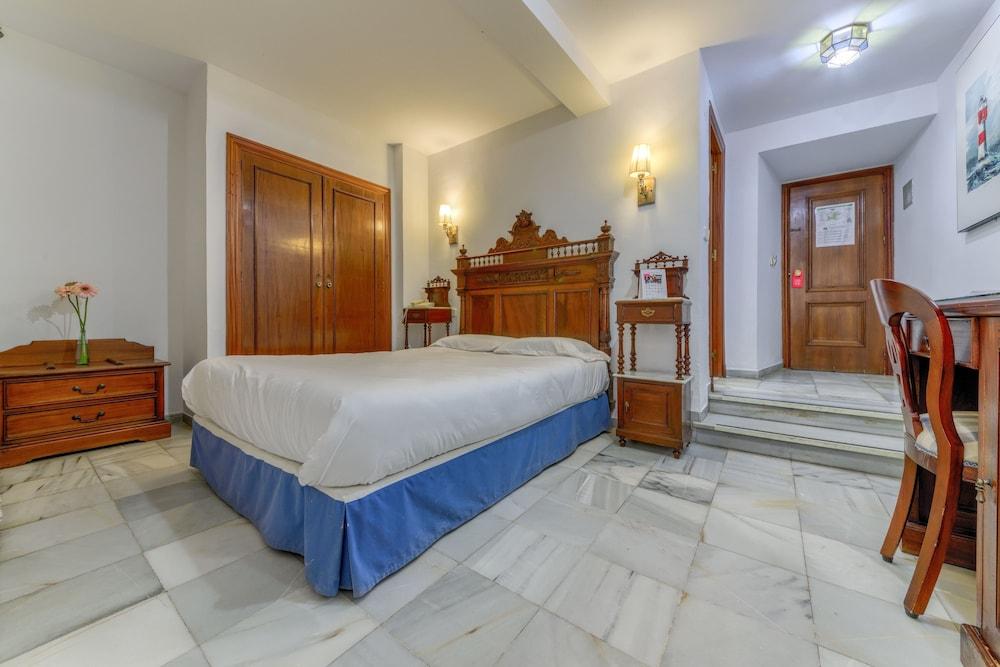 Hotel Playa De Regla