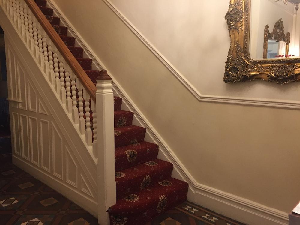 Chester House Guest House