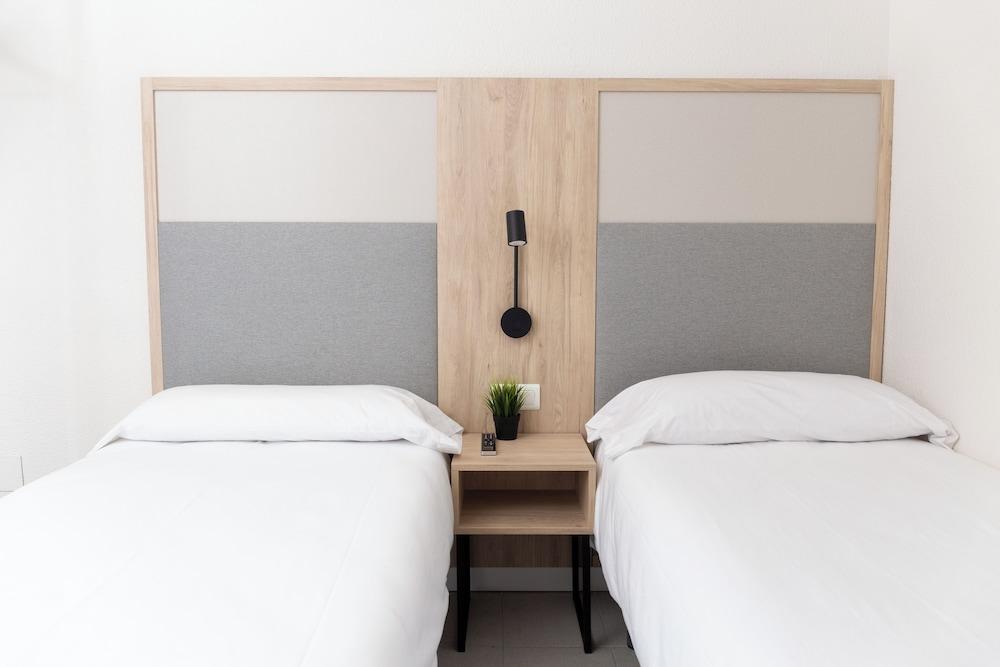 Apartamentos Dynastic Rooms