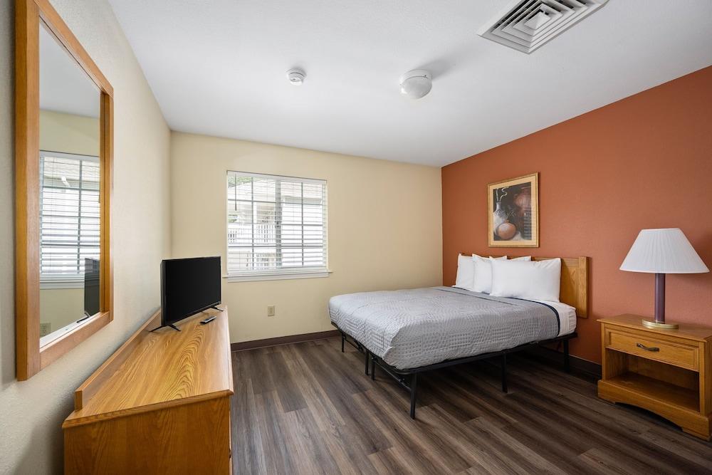 Affordable Suites Rocky Mount