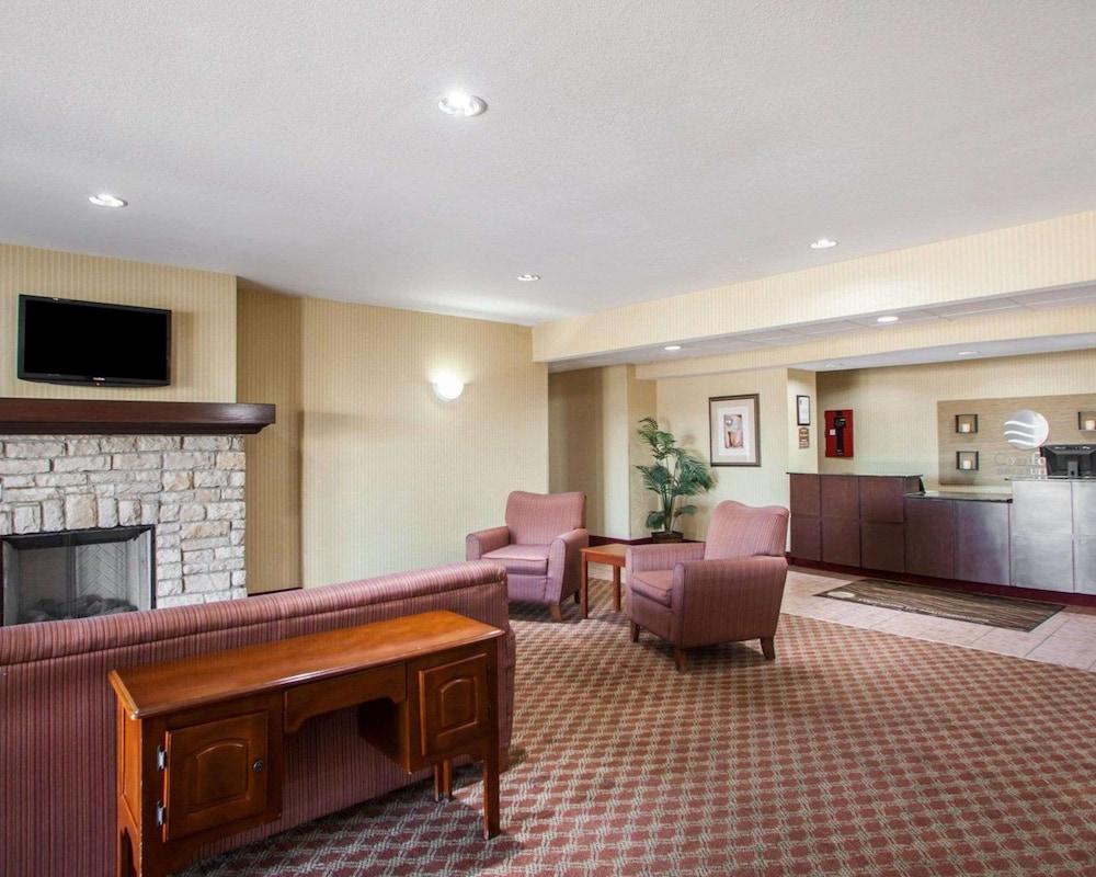 Comfort Inn & Suites Harrisonville