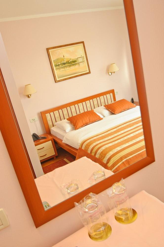 Hotel-restaurant Trogir